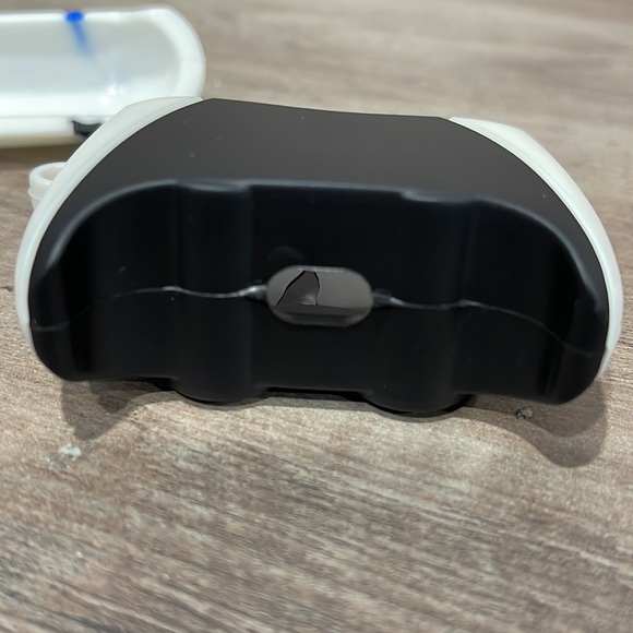 Brand new AirPods 3rd generation case. PlayStation 5 controller theme - Picture 4 of 4